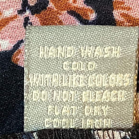 Charlotte Russe Floral Print Cover Up Top - Picture 7 of 7